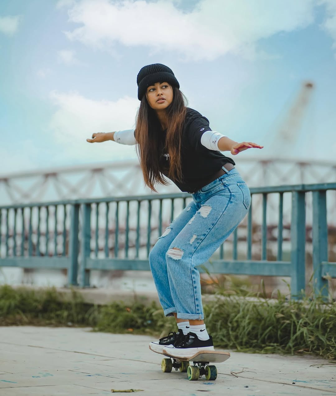 Stylish Urban Vibes for Skateboarding Enthusiasts