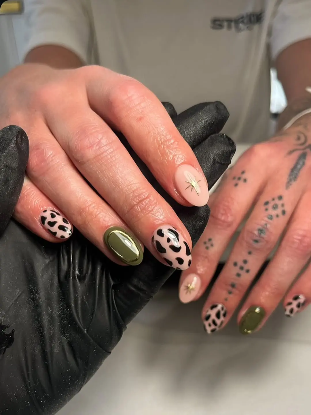 Chic winter nails with playful patterns