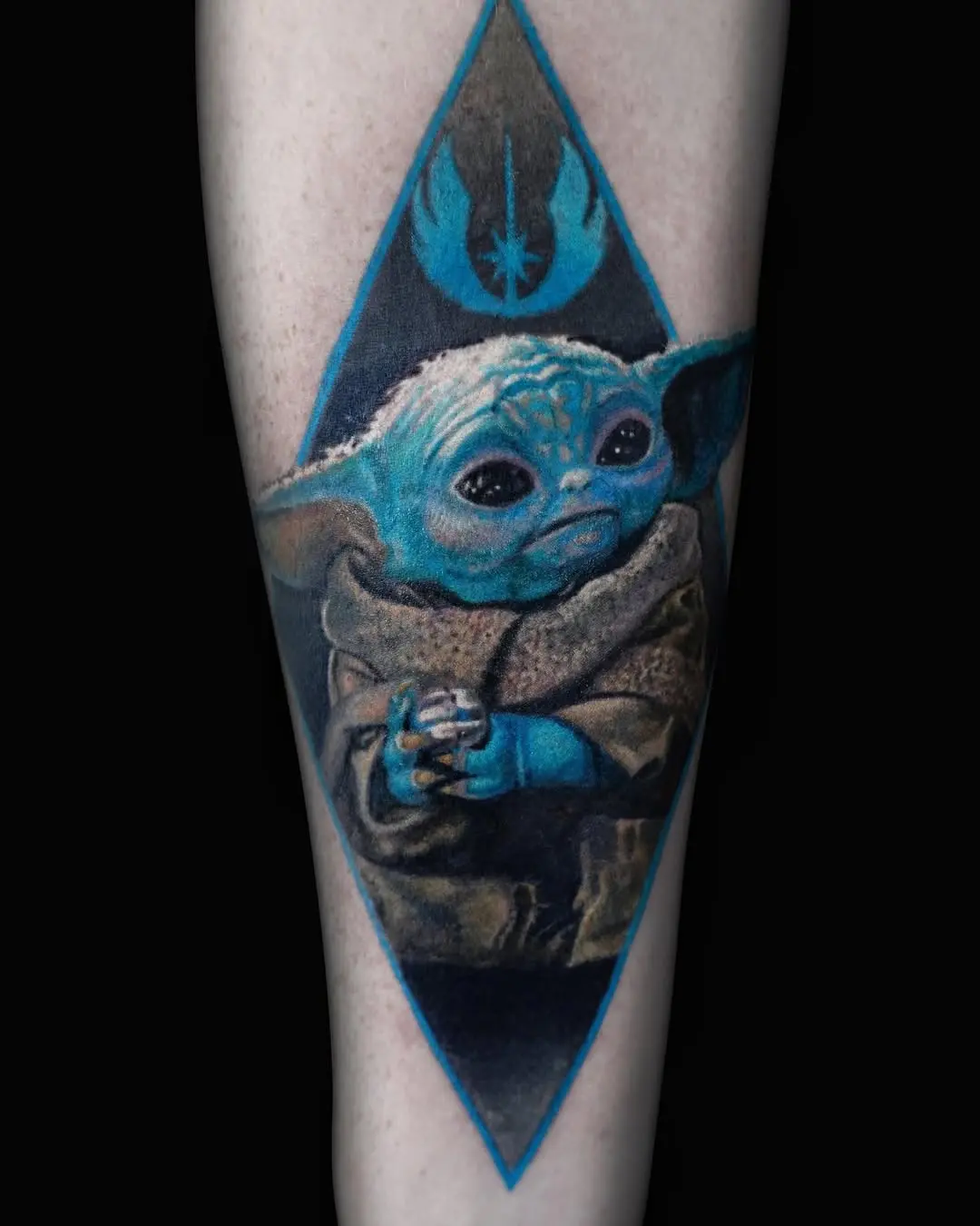 Unique Yoda Design with Stunning Color Contrast