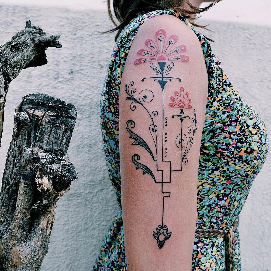 Intricate floral design inspired by art nouveau