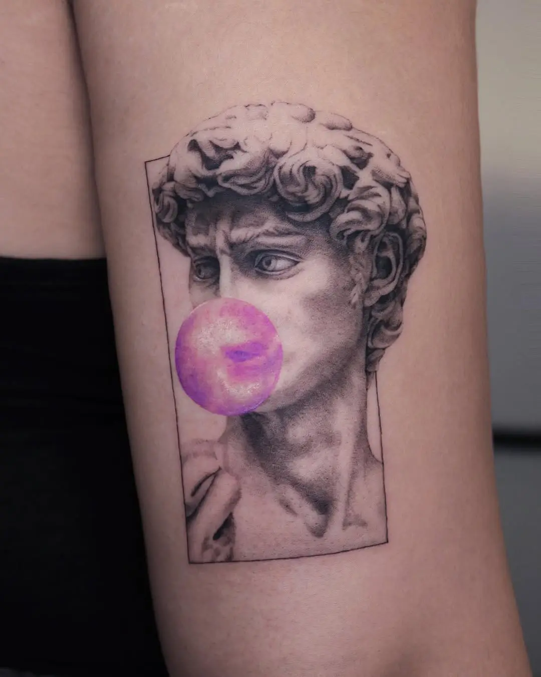 Classic sculpture meets playful bubble gum design