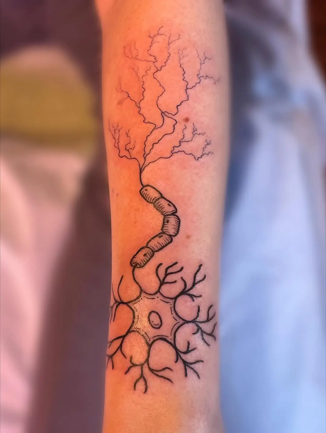 Unique neuron-inspired epilepsy tattoo design