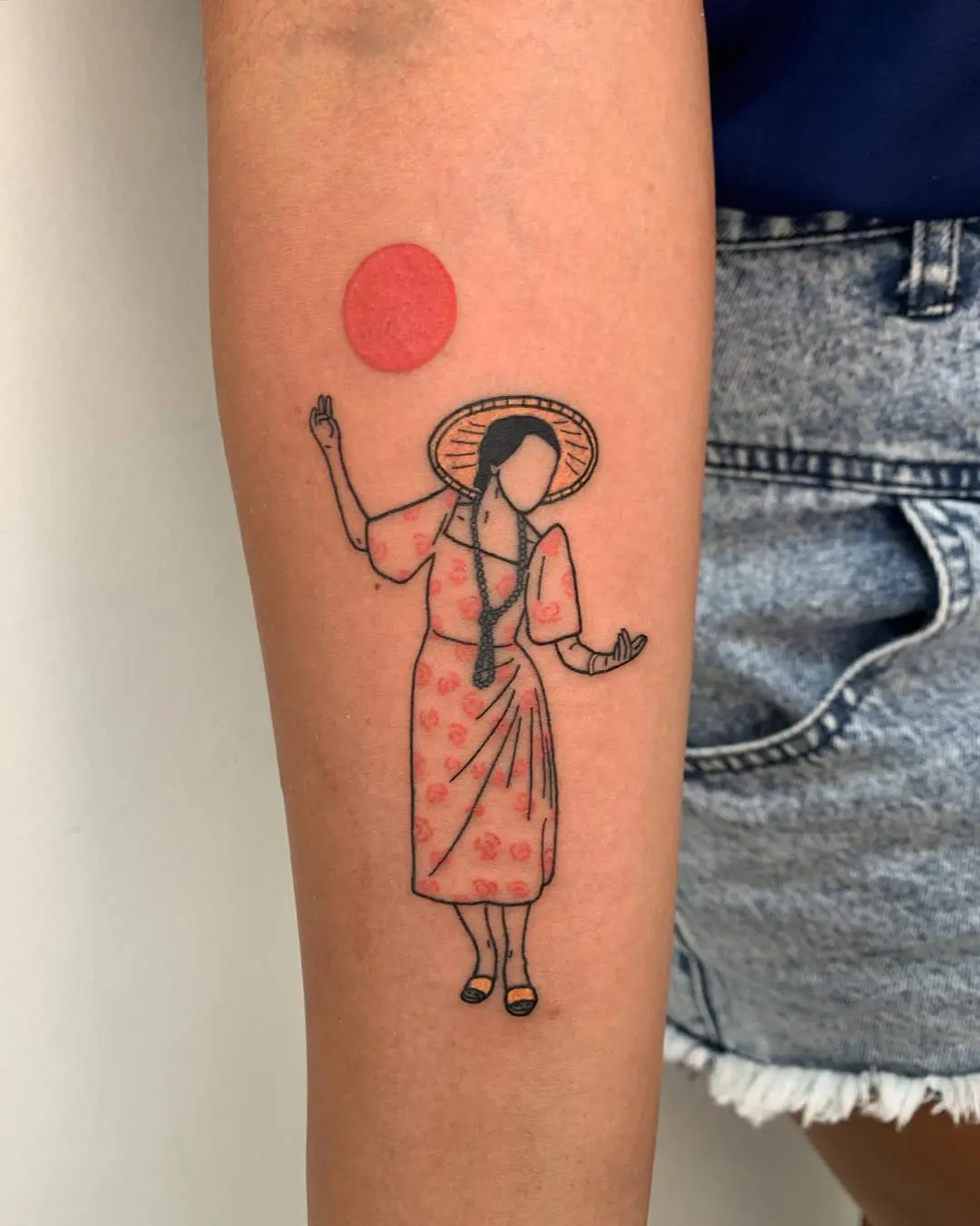 Charming Vintage Grandma-Inspired Tattoo Design