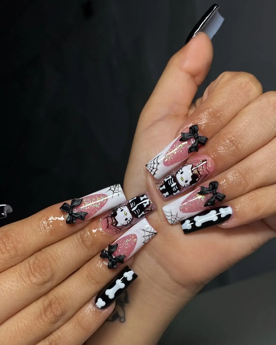 Cute Halloween Hello Kitty Nail Art Design