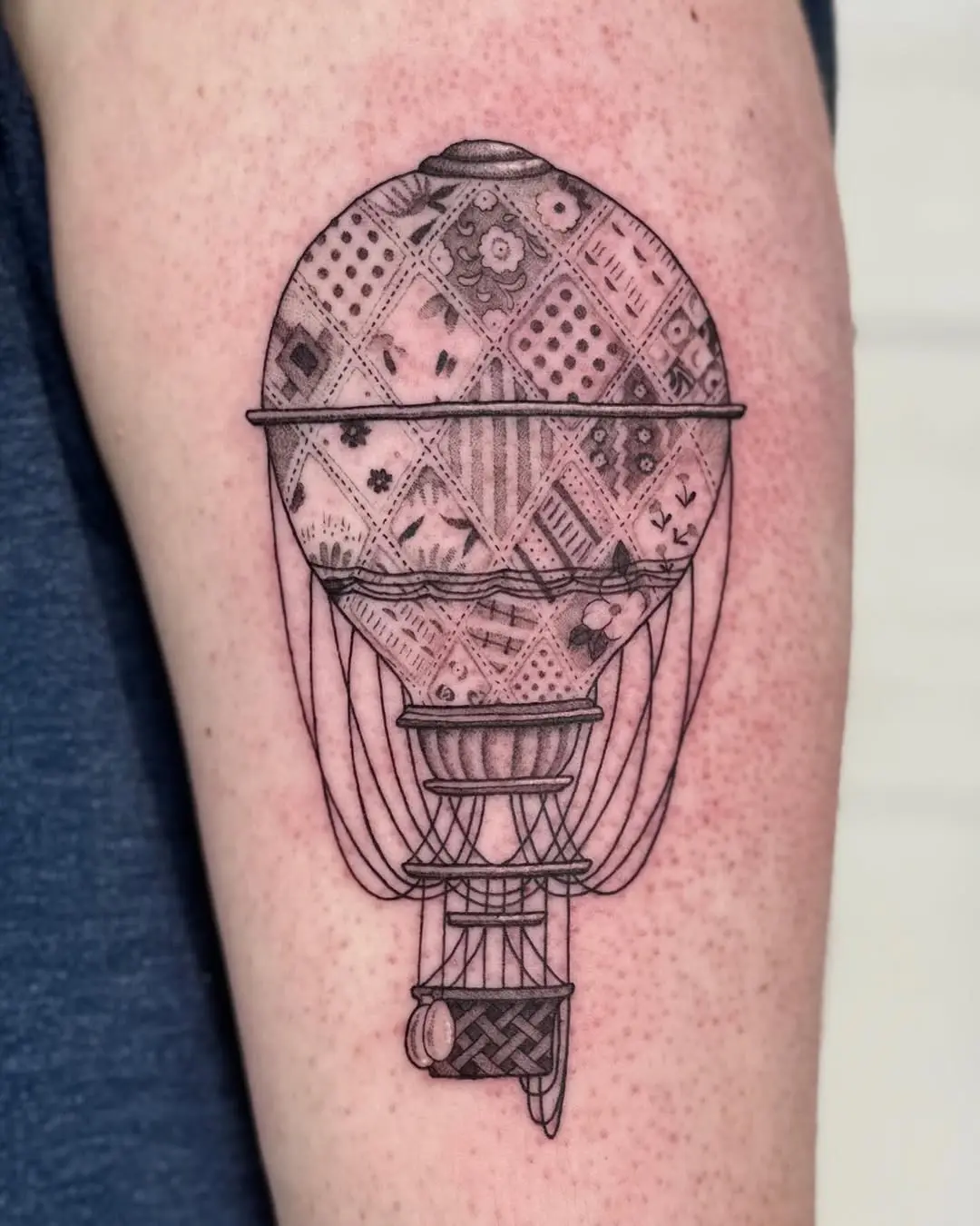 Intricate Vintage Hot Air Balloon Tattoo Design
