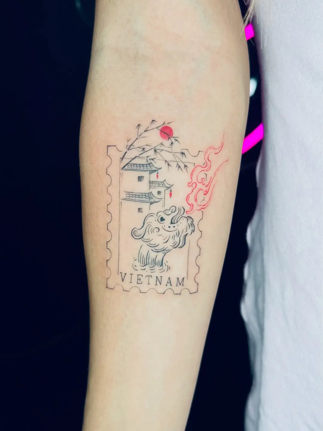 Creative tattoo inspired by Vietnam's culture