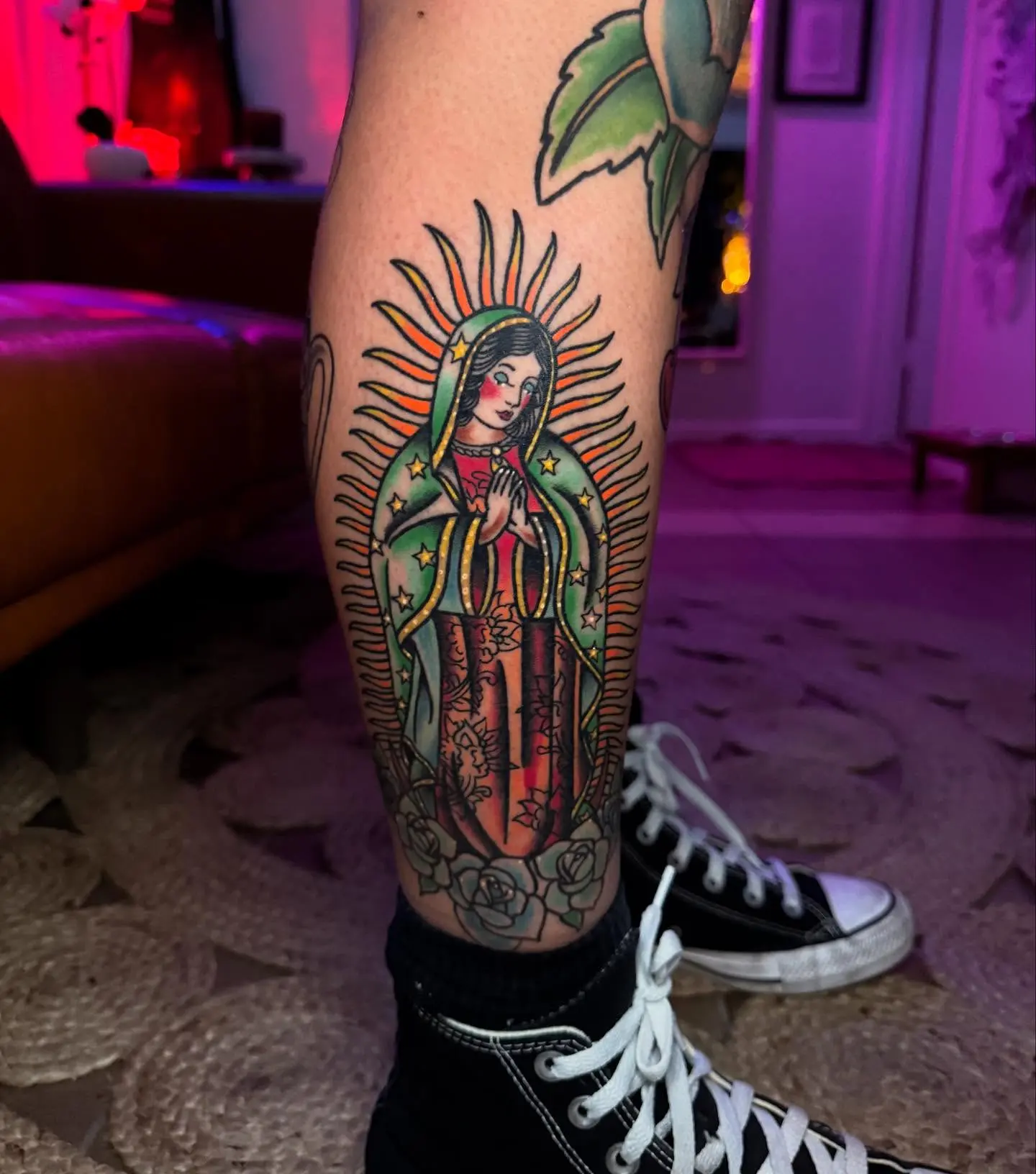 Vibrant Virgin Mary Tattoo on Leg