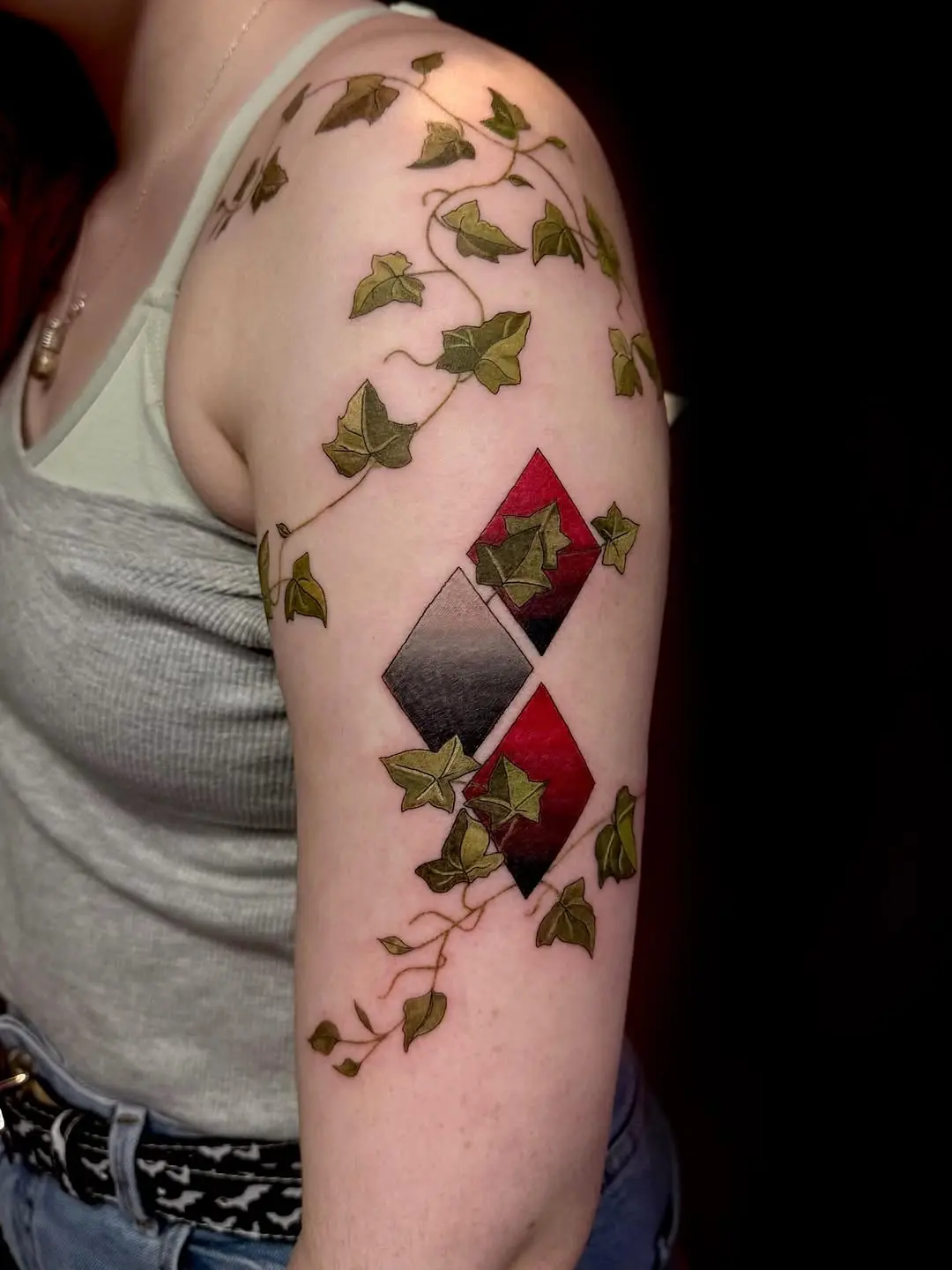 Elegant Ivy and Diamond Tattoo Design