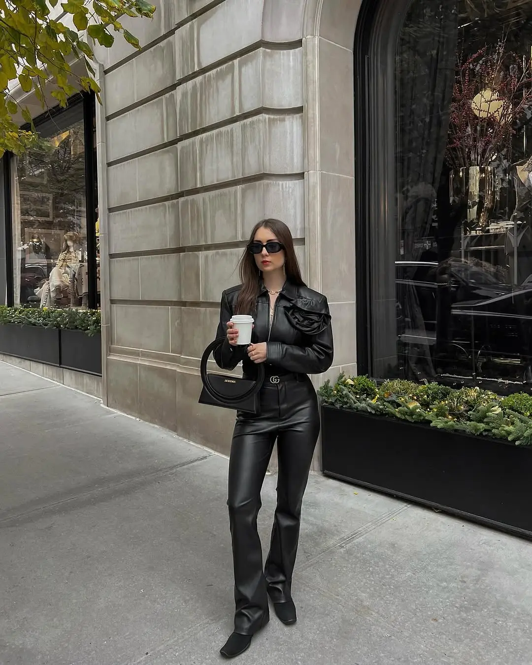 Chic Leather Pants for Effortless Style
