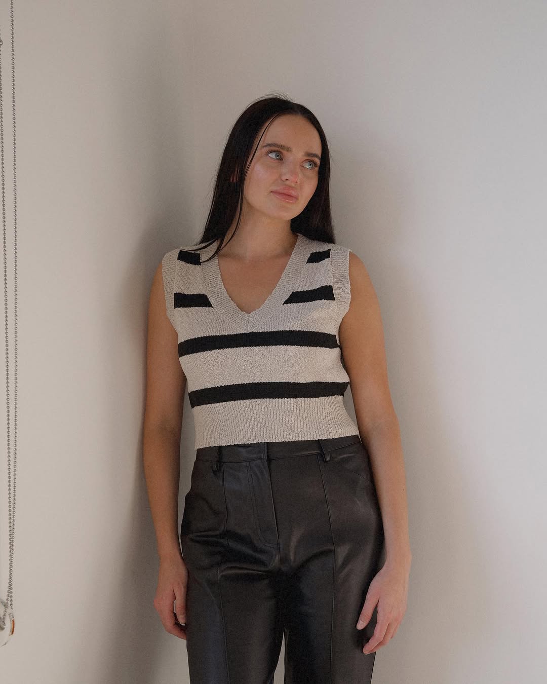 Chic and Casual Leather Pants Ensemble