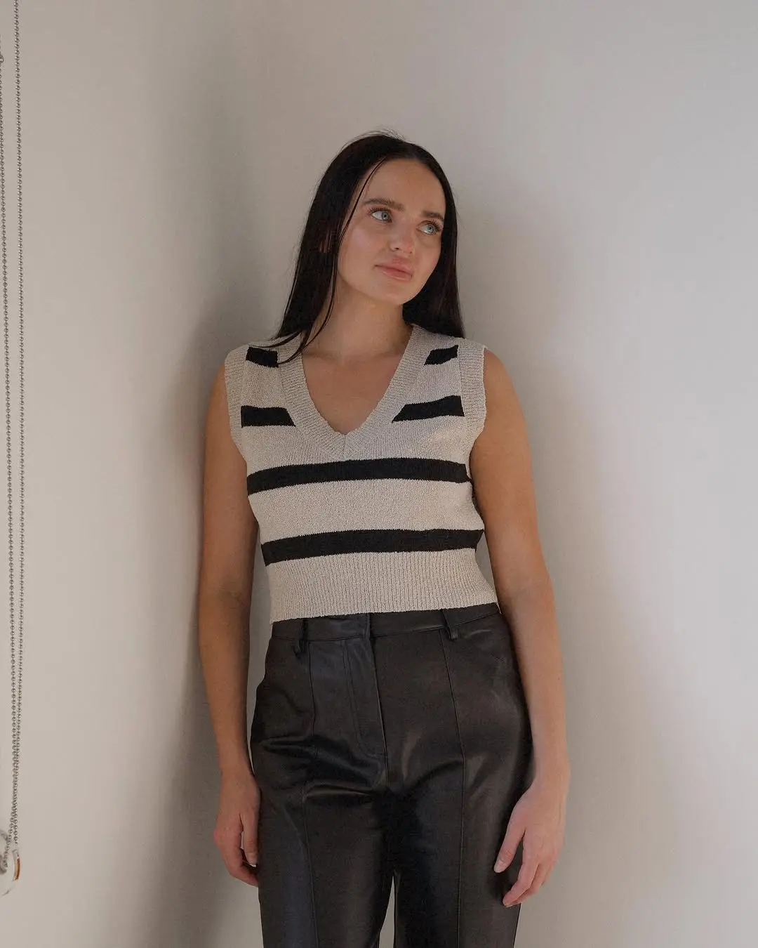 Chic and Casual Leather Pants Ensemble