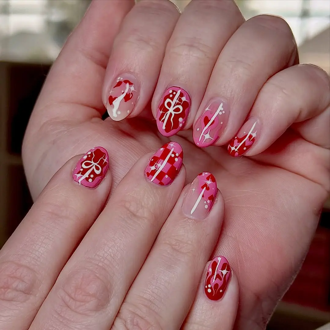 Charming red and pink romantic nail art
