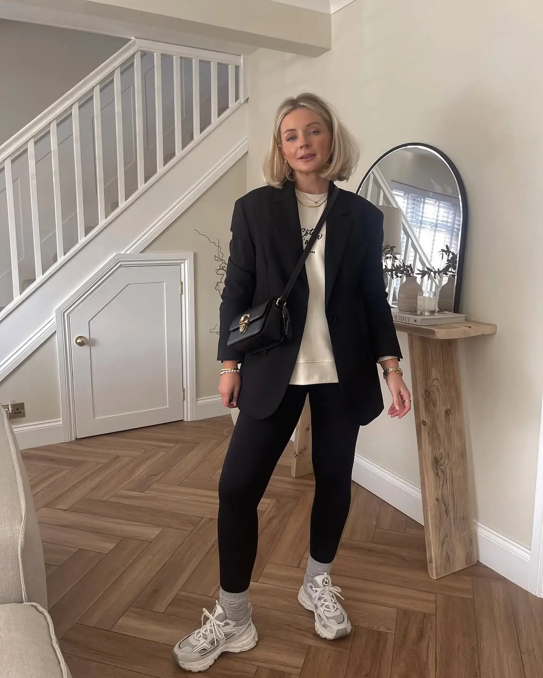 Chic Casual Black Blazer with Leggings
