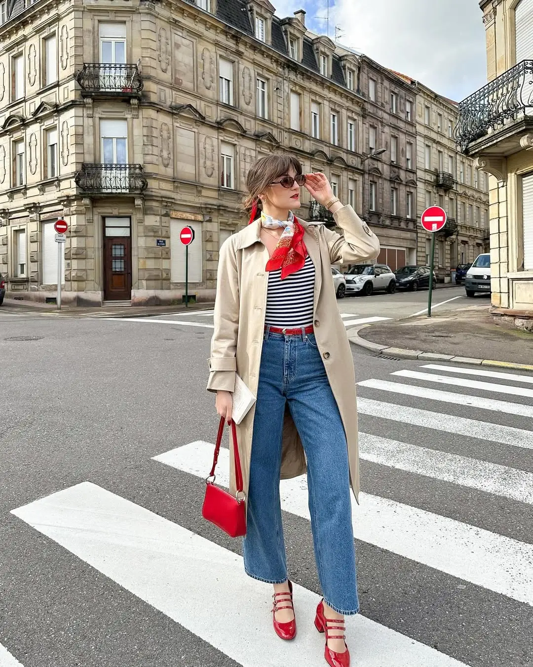 Effortless chic style for urban outings