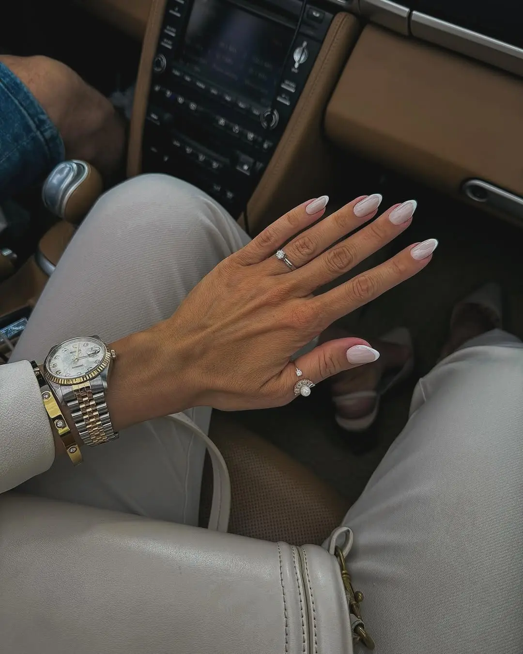 Elegant old-money nails in a chic setting