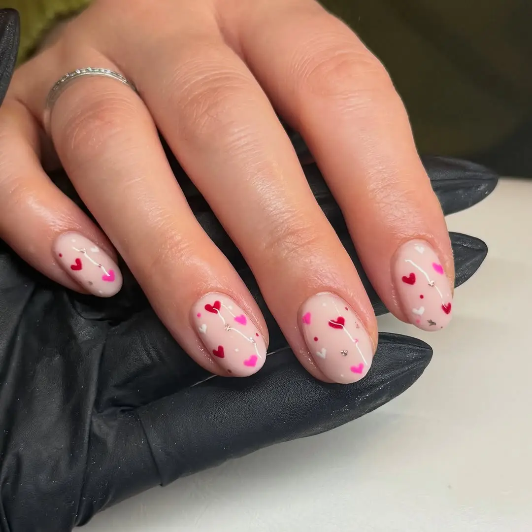 Stylish heart designs for February nails