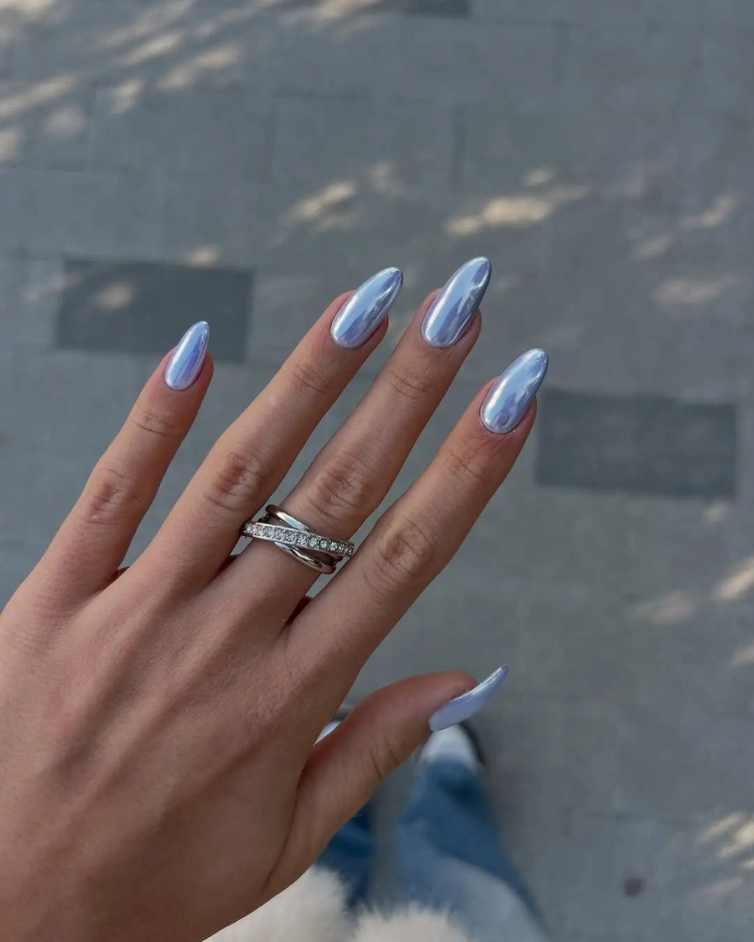 Elegant shiny pastel graduation nail design