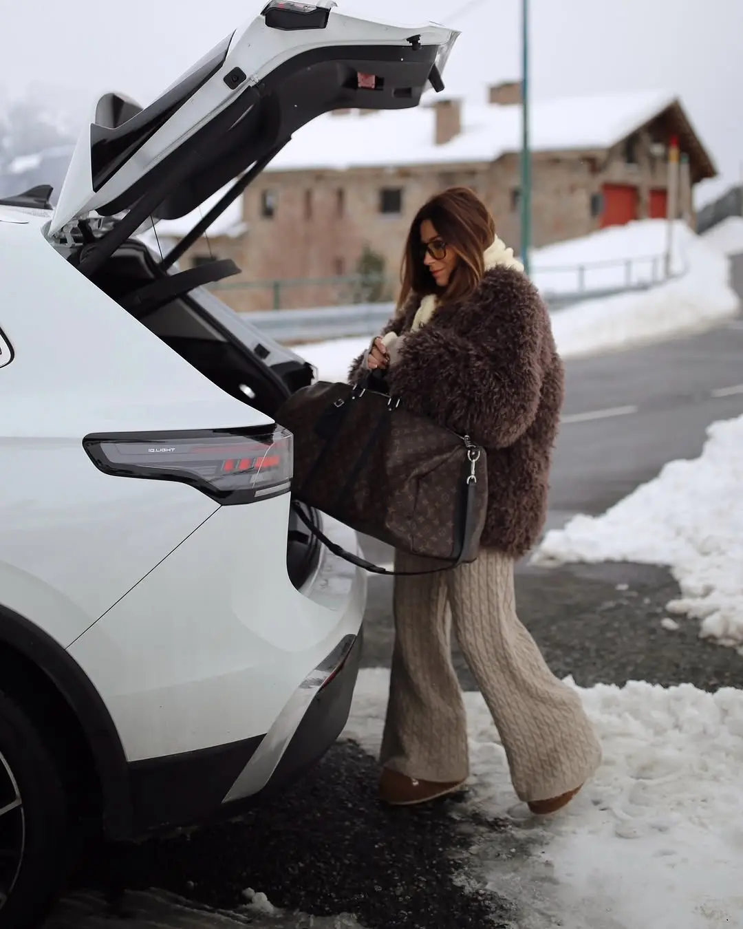 Chic Yet Cozy Old Money Winter Outfit