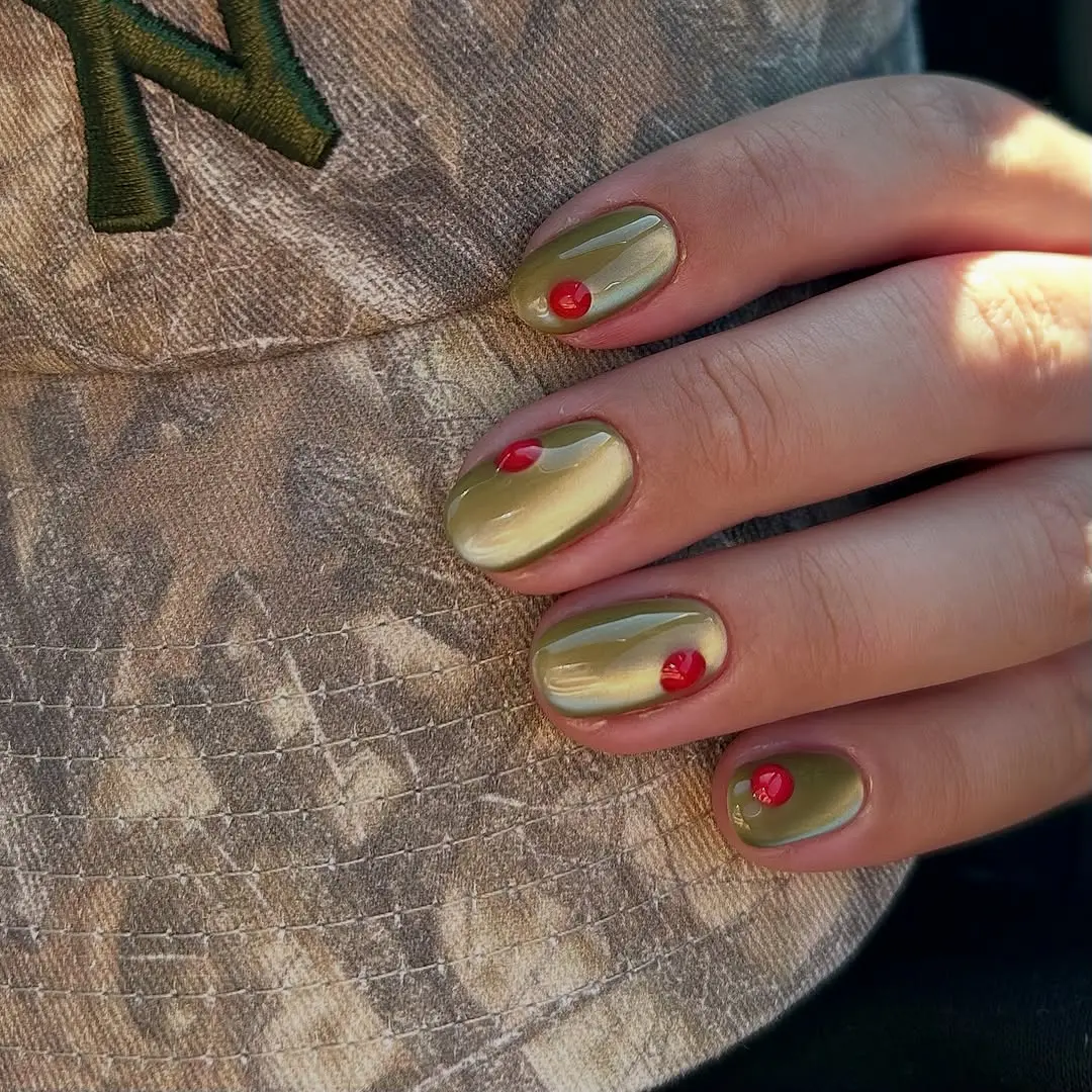 Stylish ribbed glass nails with playful accents
