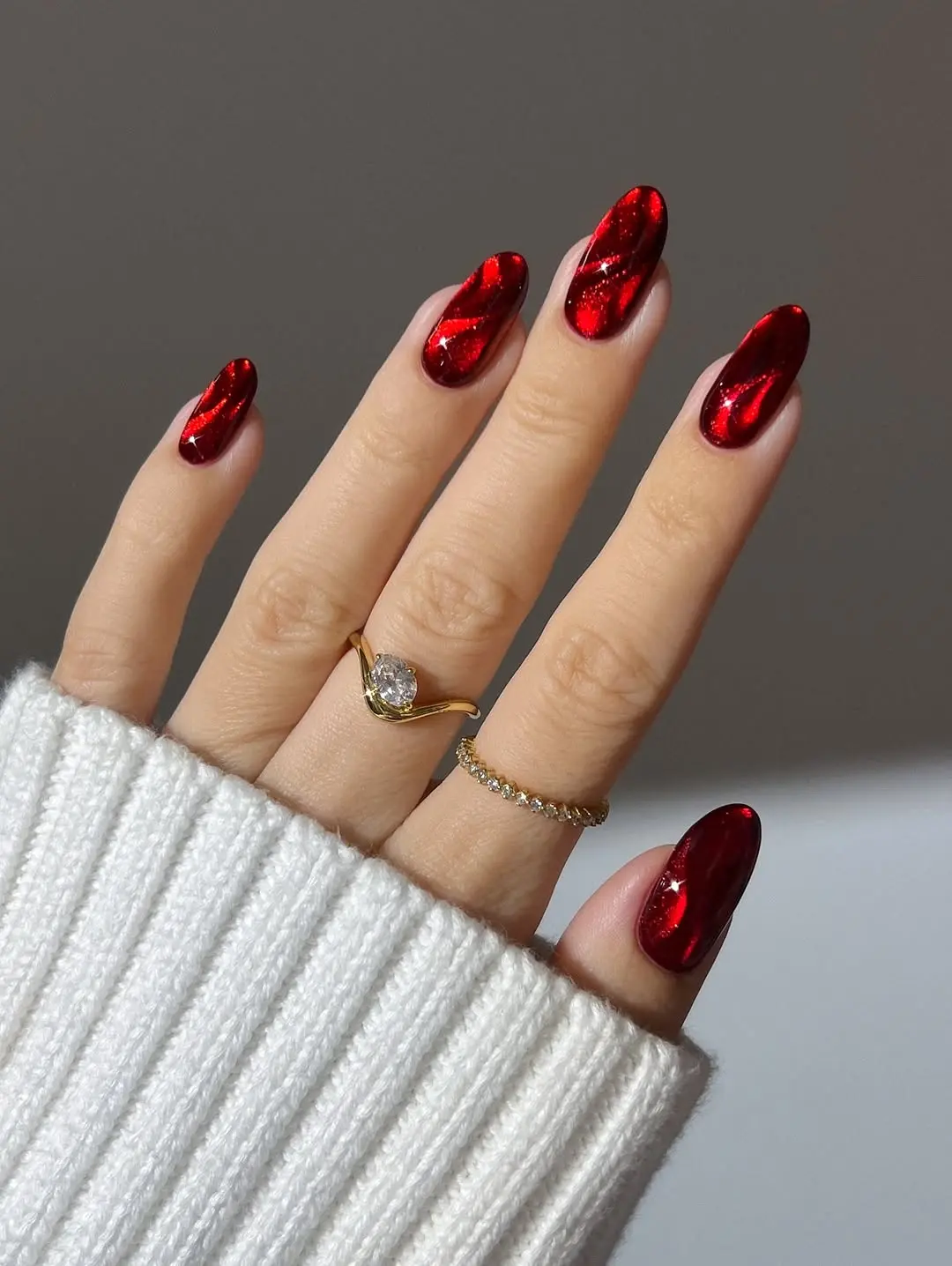 Bold and glossy ribbed glass nail design