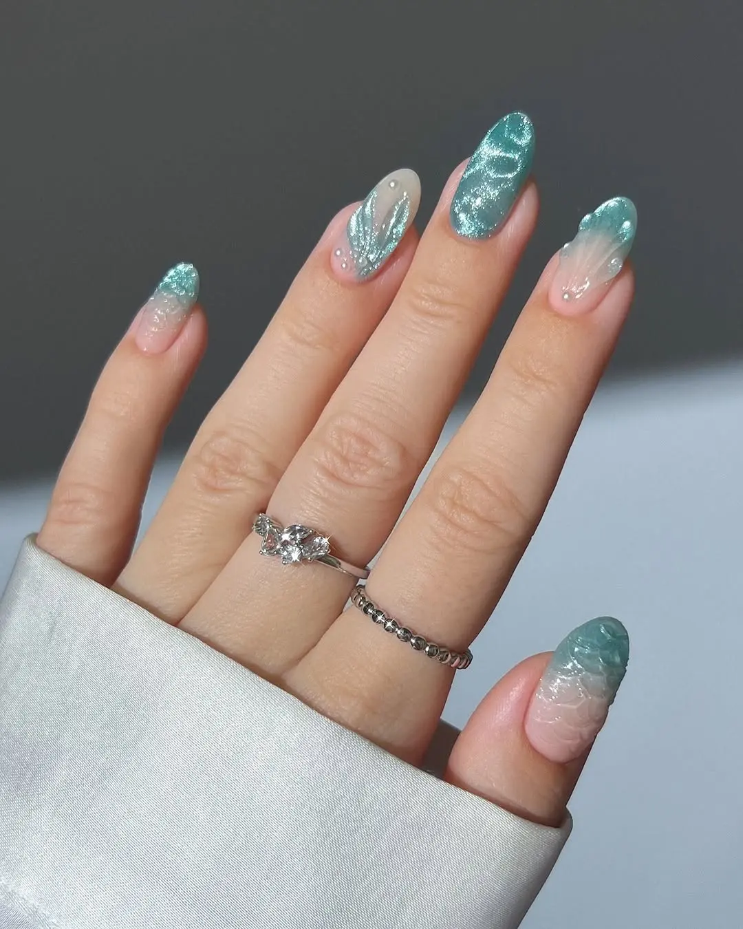 Chic Aqua Waves for Perfect Vacation Vibes