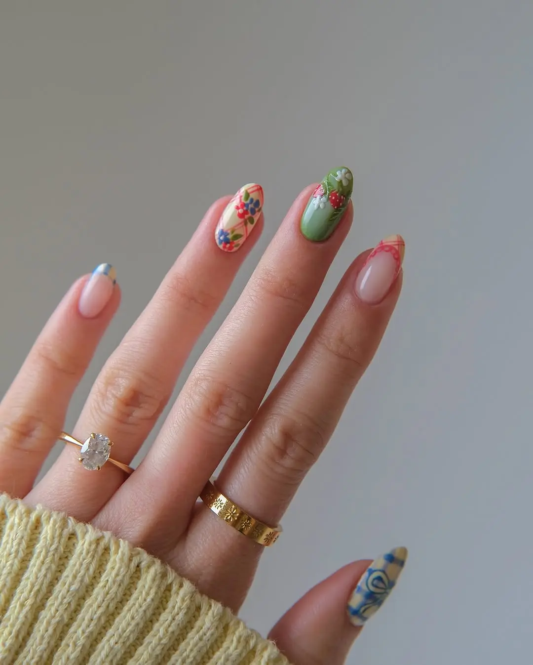 Vibrant floral vacation nail designs for summer