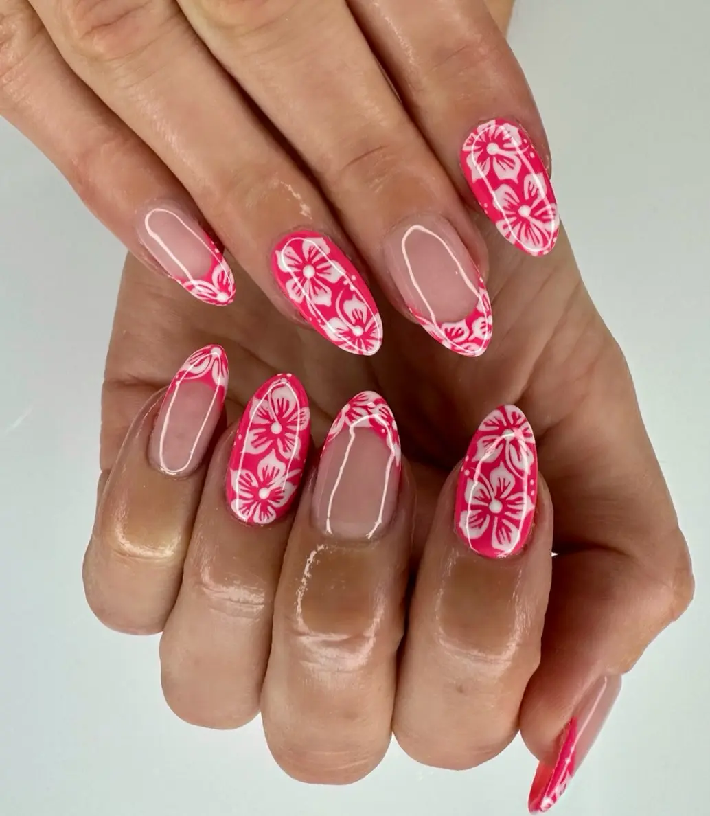 Vibrant Floral Design for Summer Vacations