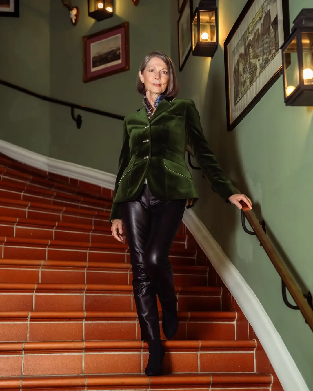 Chic velvet blazer outfit for a classy look