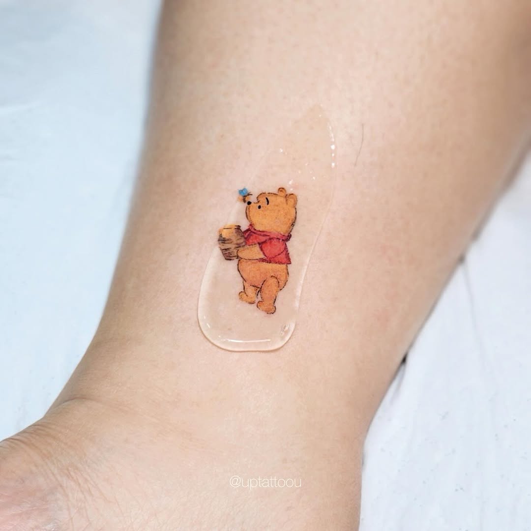 Charming Winnie the Pooh holding honey pot