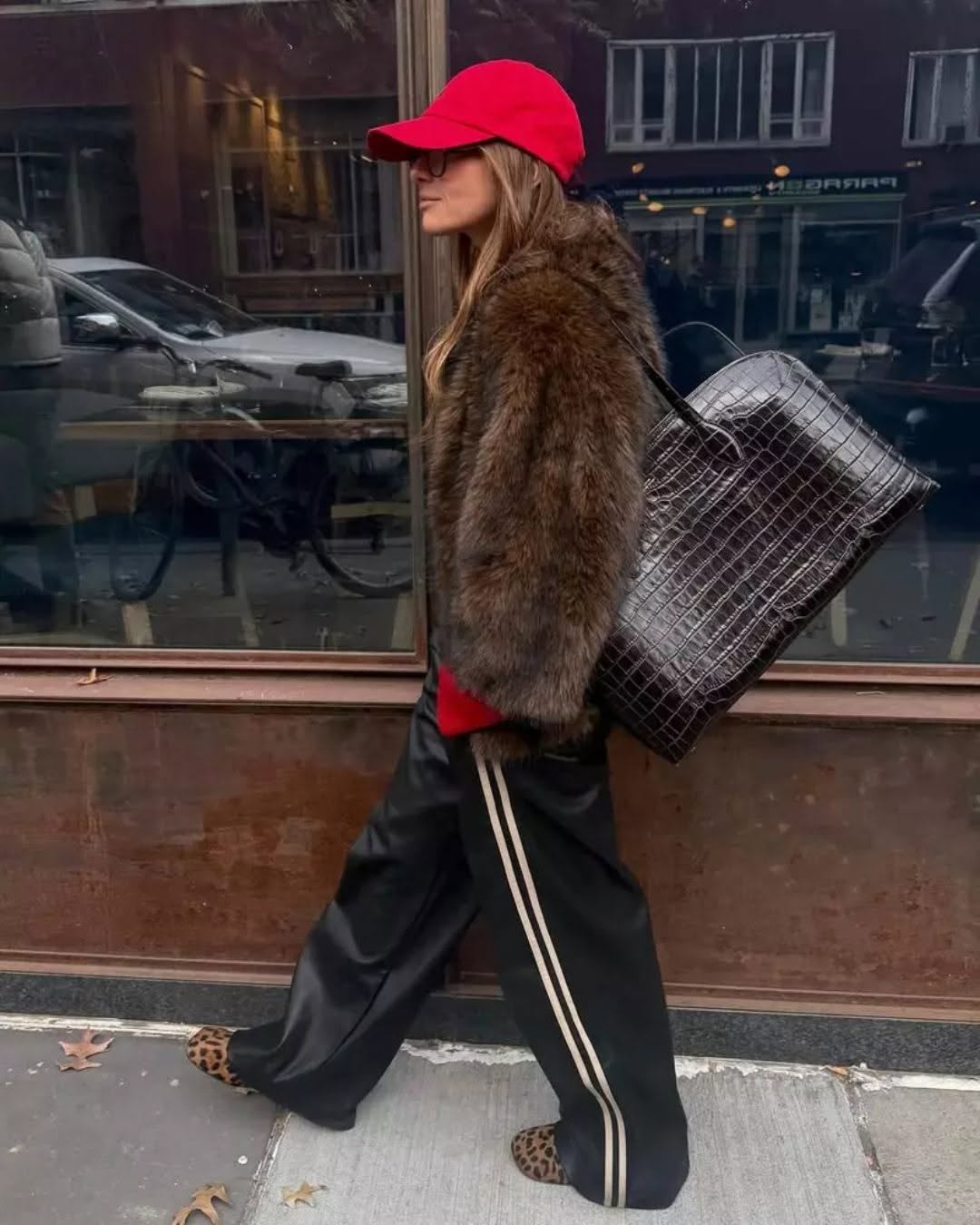 Chic Winter Work Outfit with Stylish Layers