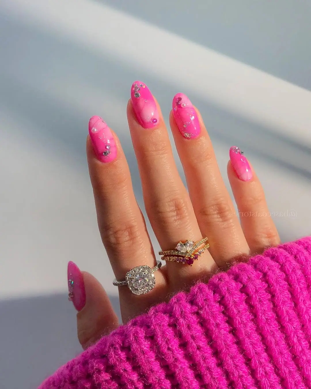 Playful pink nails with dazzling details