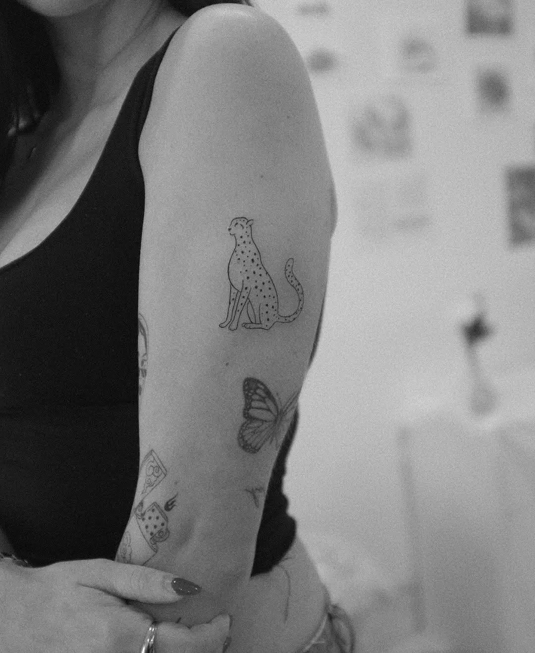 Stylish Minimalist Cheetah Tattoo Design