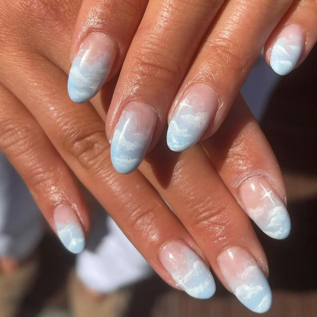 Dreamy cloud-inspired nails for a chic look