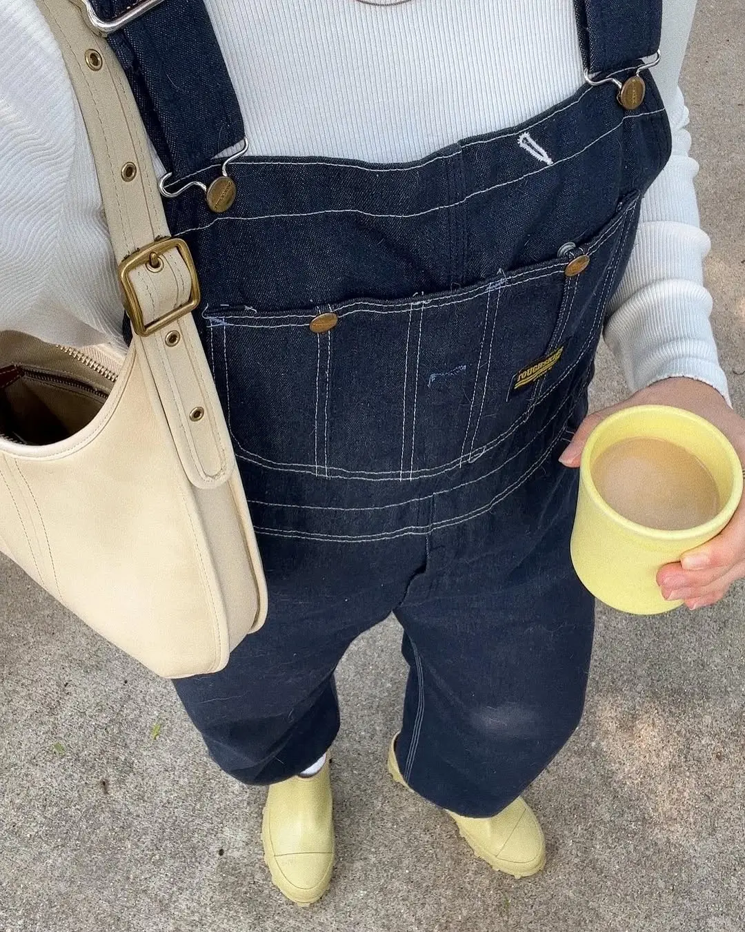 Chic casual look with denim overalls style