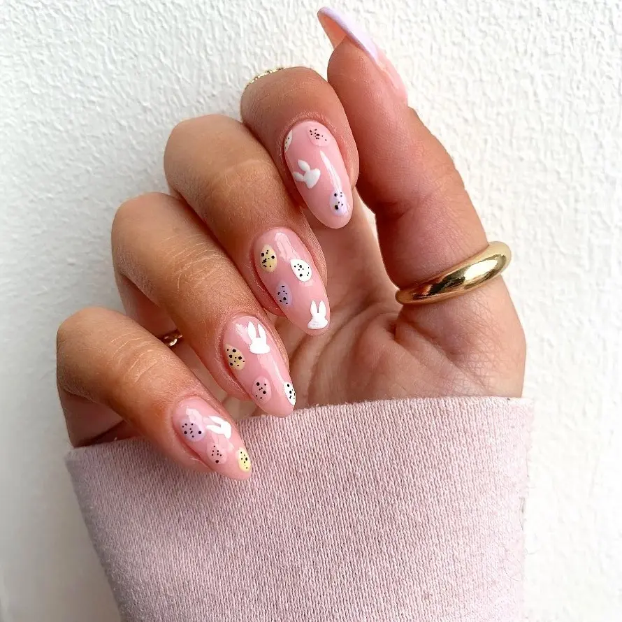 Charming pastel bunny-themed Easter nails