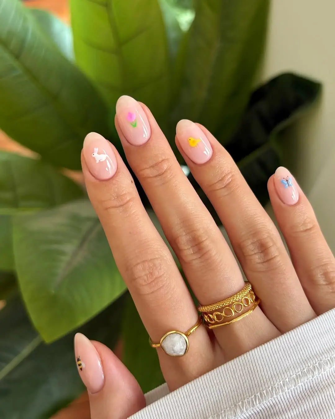 Charming Easter Nails for Spring Celebrations