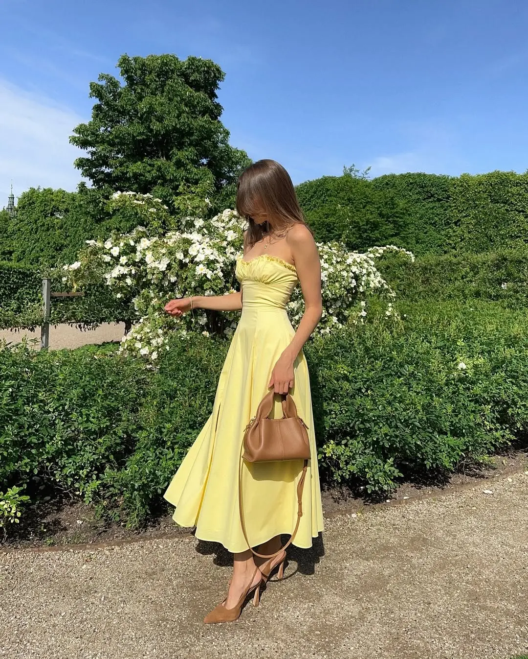 Chic Yellow Dress for Elegant Summer Vibes