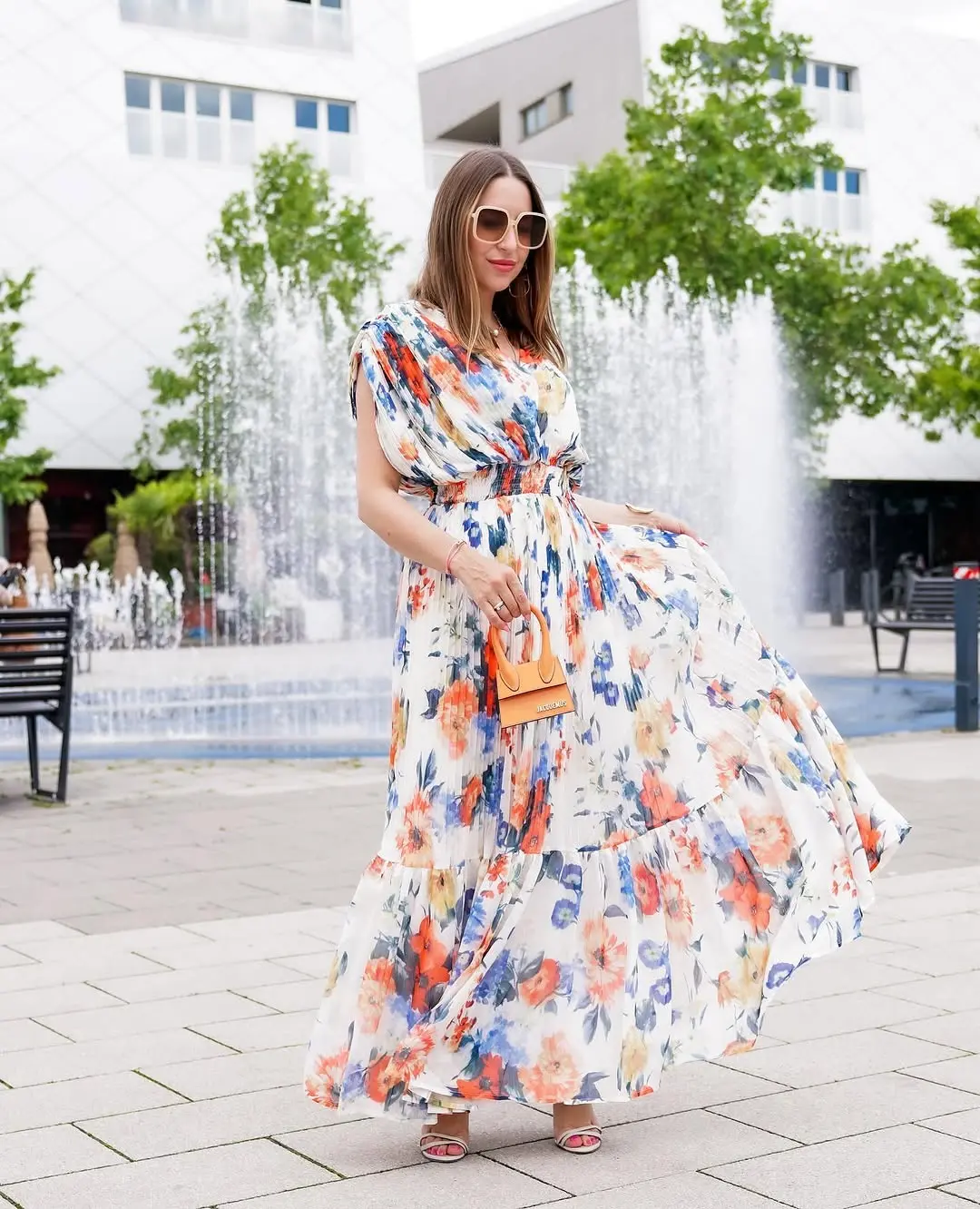 Stunning Floral Maxi Dress for Summer Vibes