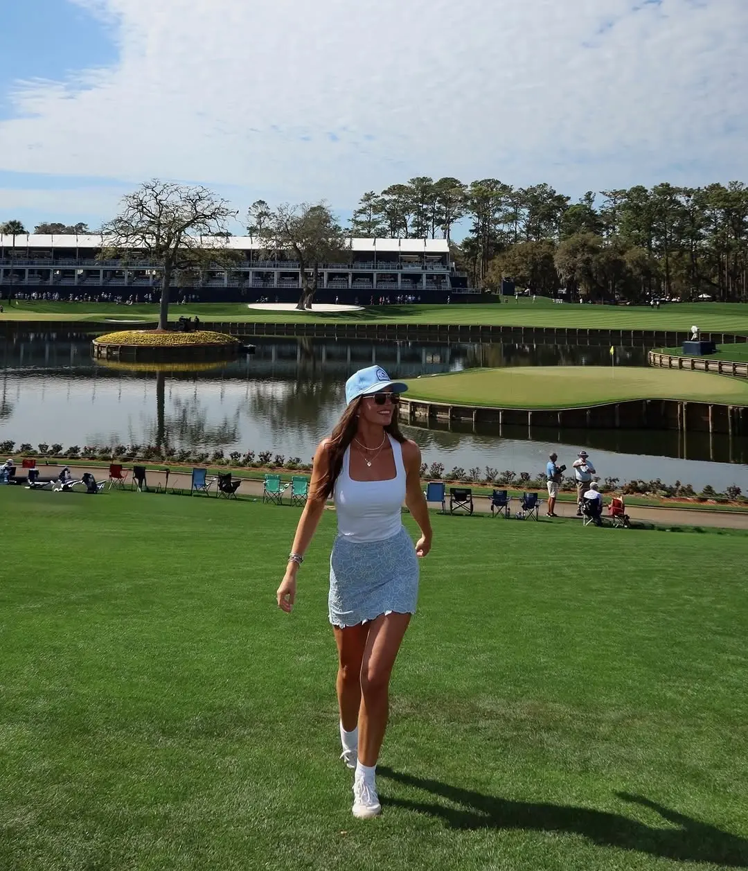 Stylish summer golfing look for women