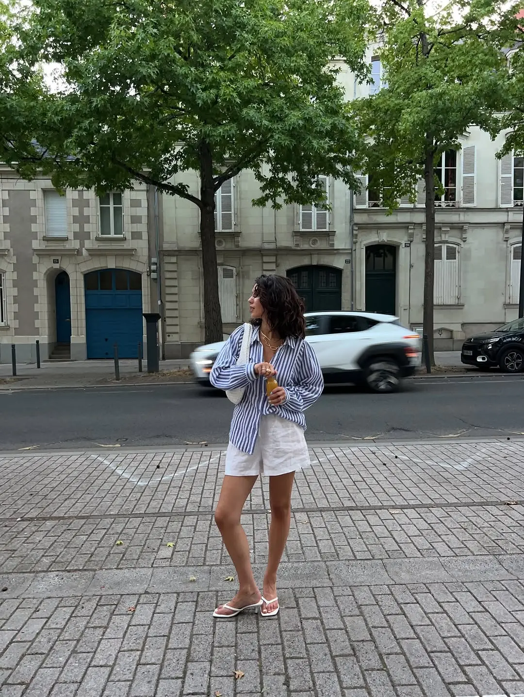 Chic summer look with linen shorts and shirt