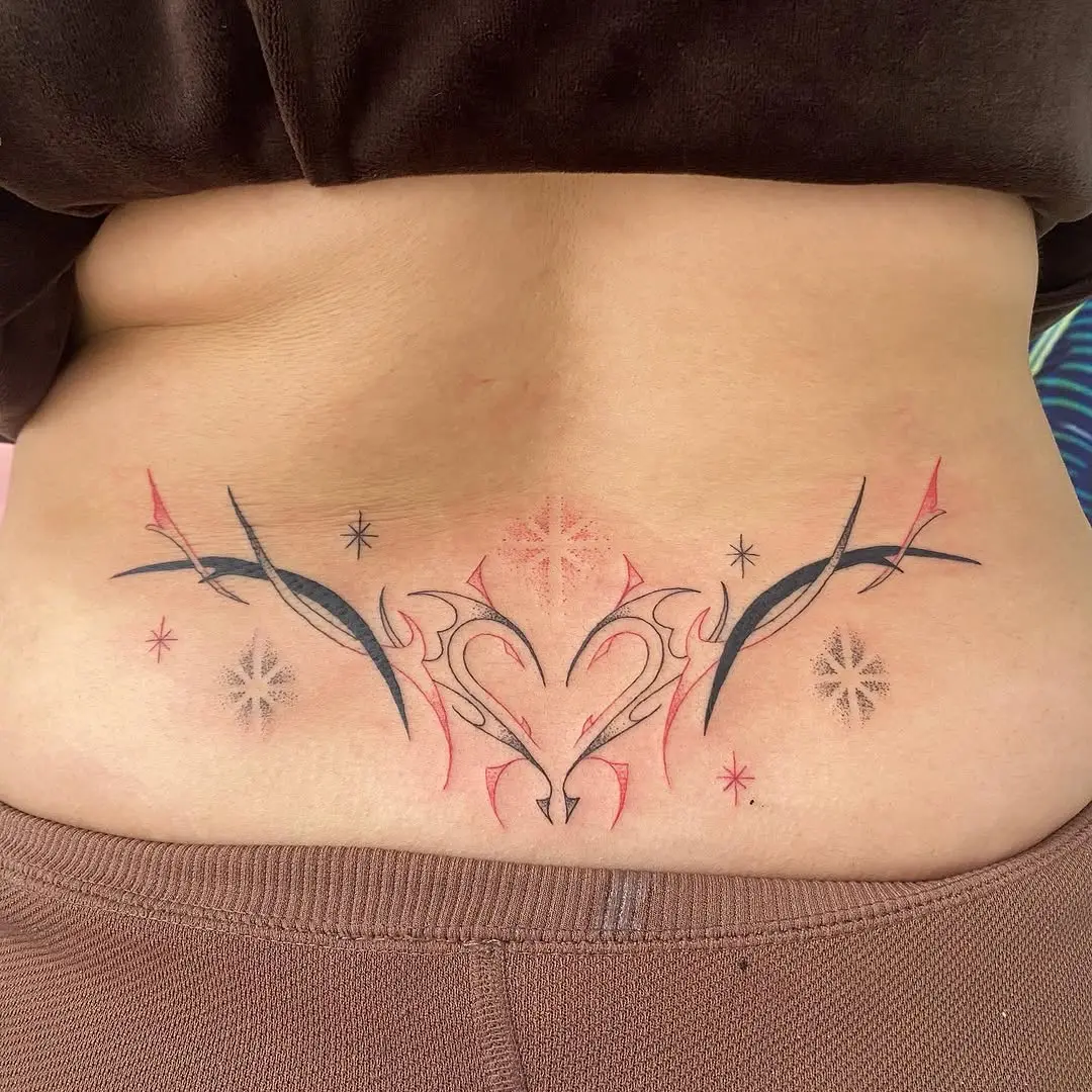 Striking tribal design with heart motif