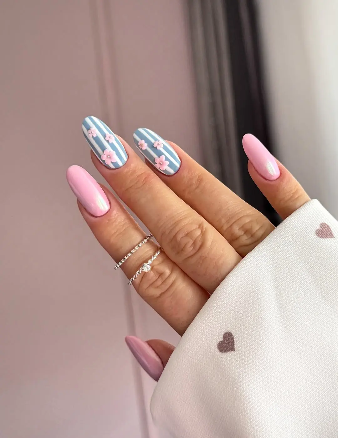 Charming pastel nails with floral accents