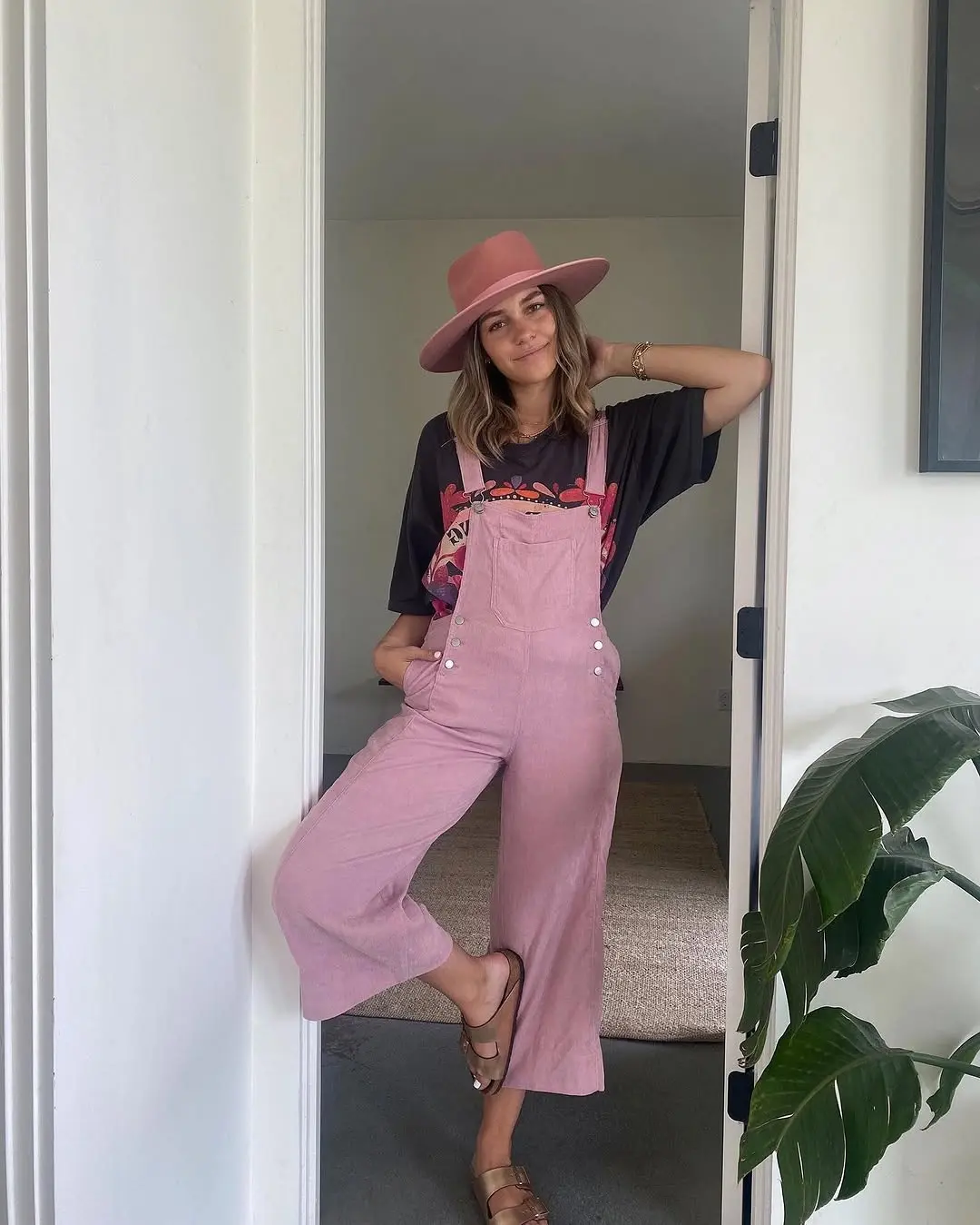 Chic pink overalls for trendy casual outings