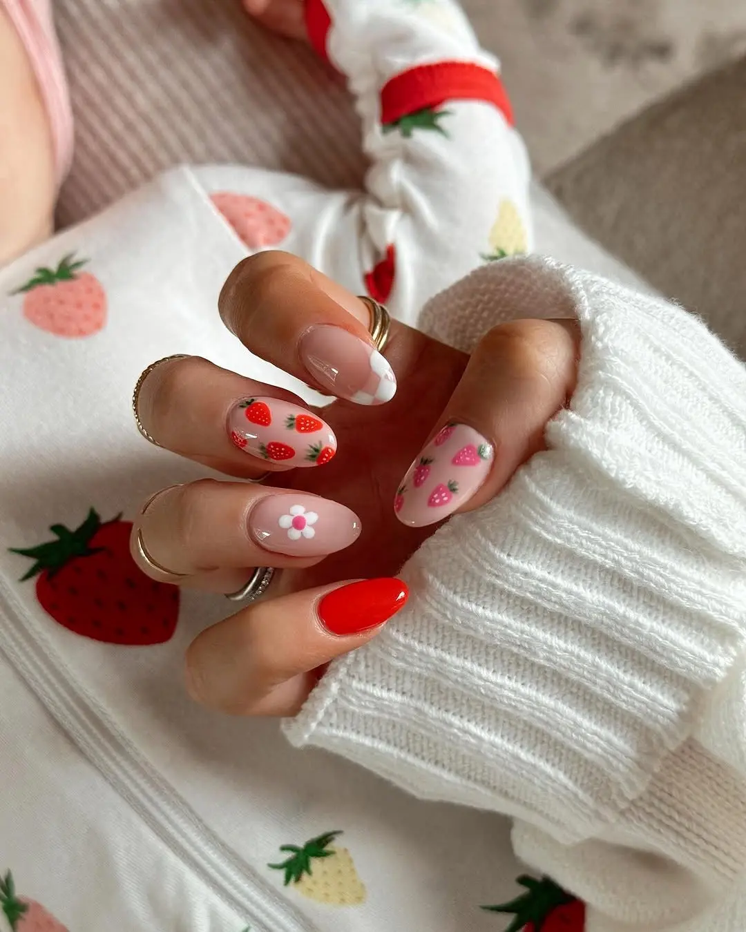 Vibrant Strawberry-Themed Nail Art Inspiration