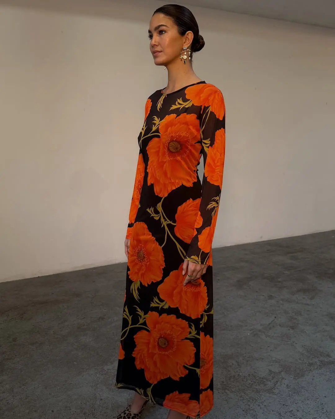 Bold Floral Maxi Dress for Effortless Elegance