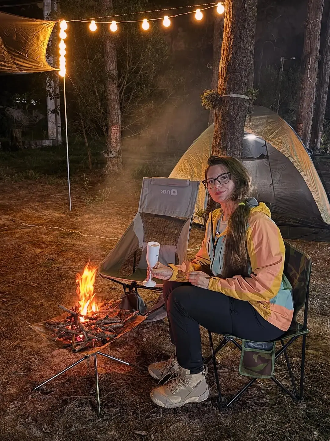 Chic Camping Look for Cozy Campfire Nights