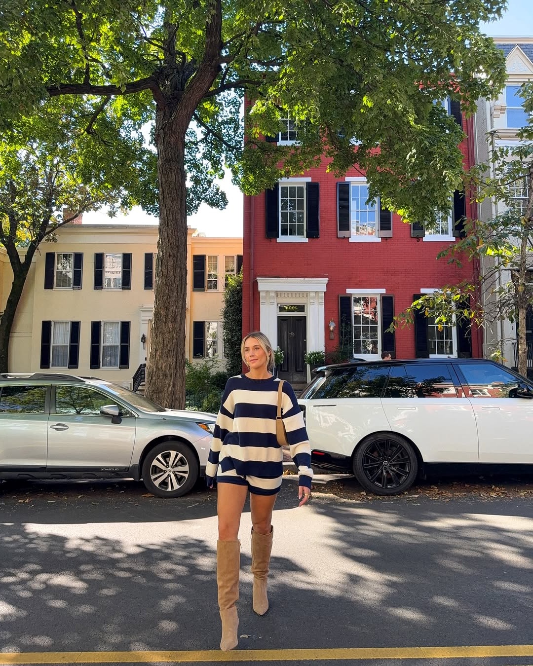 Chic Sweater Look for Fall Days