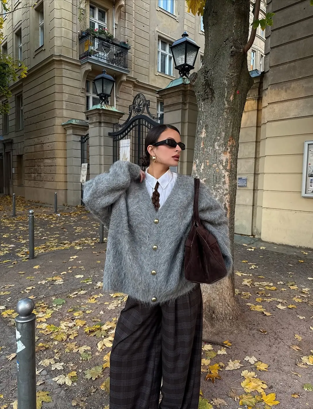 Cozy Fall Style with Oversized Sweater