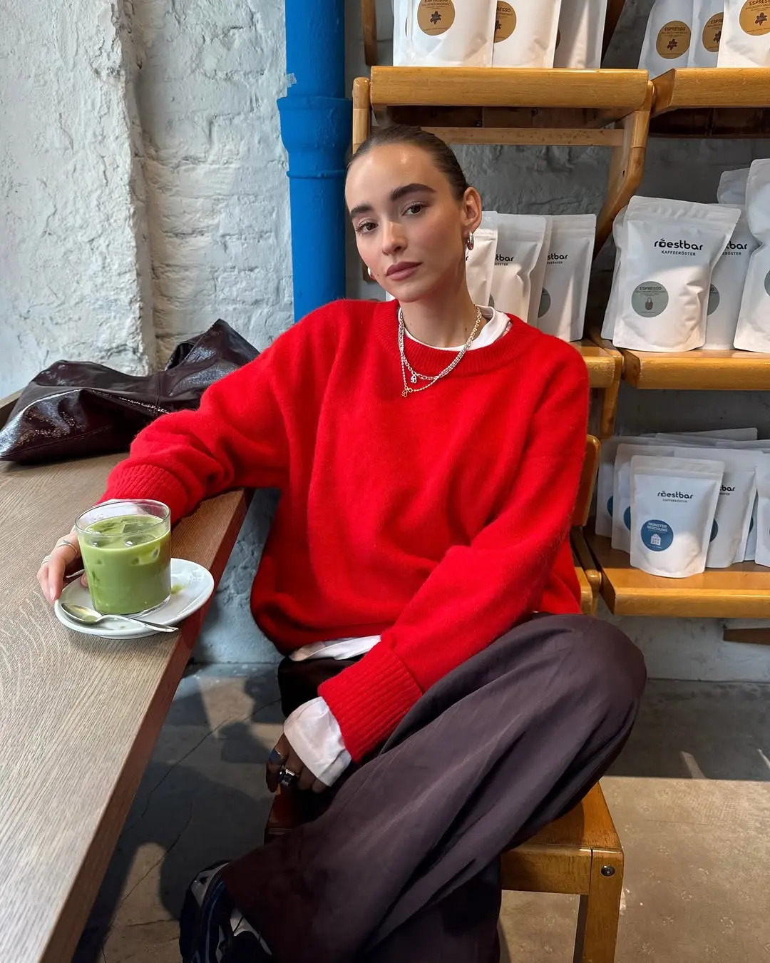 Chic and Cozy Urban Outfit Inspiration
