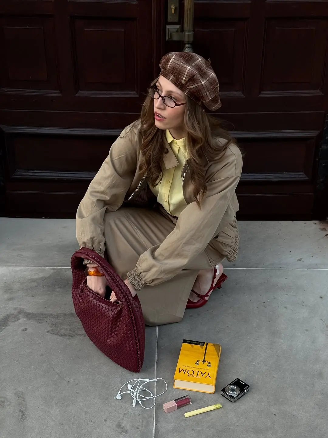 Chic Urban Outfit with Sophisticated Accents